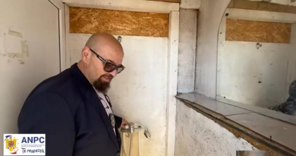 Primele controale ANPC pe litoral. Piedone face haz de necaz: „Calcanul, de atâta supărare, s-a înverzit, nu mai e alb”