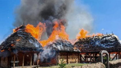 Casa Lupuț din Cizer, mistuită de incendiu. Monumentul istoric era asociat cu Horea, conducătorul răscoalei din 1784