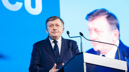 Crin Antonescu: Primele ținte vor fi partidele, justiția și presa