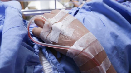 Un tânăr de 20 de ani e internat la Institutul Matei Balș cu antrax. Mama bărbatului a murit, tatăl are simptome