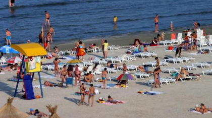 Vacanța prelungită de 1 mai a adus zeci de mii de turiști pe litoral