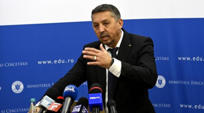 Un raport al Ministerului Educaţiei arată că educaţie preuniversitară este ineficientă, reprezentând un risc de securitate naţională