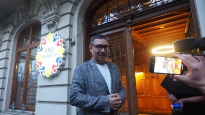 Victor Ponta visa „să se bată” cu George Simion în turul 2 | Reportaj