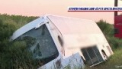 Filmul accidentului de pe A2. Un tânăr antrenor a murit, iar un copil este în stare gravă, după ce un autocar s-a răsturnat