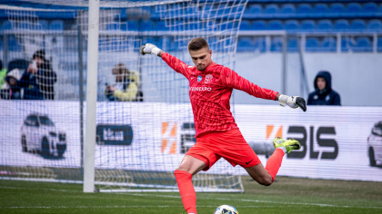 Universitatea Craiova își aduce al 11-lea transfer al verii! Un portar ucrainean vine liber de contract în Bănie