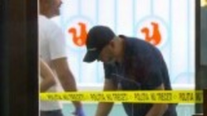 Un bărbat a fost înjunghiat cu propria armă într-un mall din București, după un scandal cu soțul fostei sale partenere
