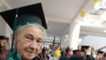 O femeie din Sfântu Gheorghe a absolvit facultatea la 73 de ani. „Am terminat liceul în 1973”