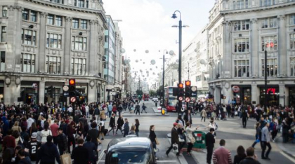 Româna a devenit principala limbă străină vorbită în Londra
