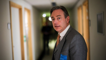 Teroare în Belgia: premierul Bart De Wever, ținta unui atac terorist. Trei tineri plănuiau să-l ucidă cu o dronă