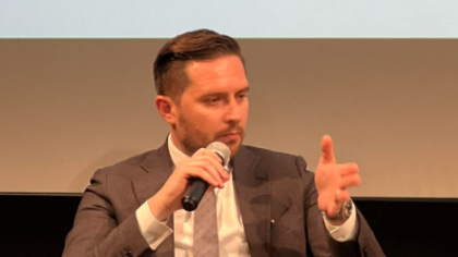 Primăria Generală taie din sinecuri. Stelian Bujduveanu propune plafonarea salariilor directorilor de companii municipale