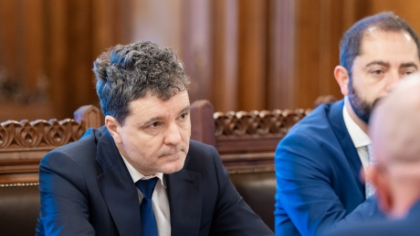 Cât de jucător va fi președintele? Kelemen îl portretizează pe Nicușor Dan după negocierile maraton de la Cotroceni