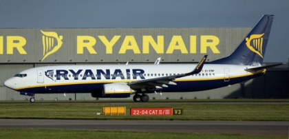 Un bărbat a fost pus de Ryanair să plătească dispozitivul medical cu care zbura, deși avea confirmarea scrisă a companiei că nu va fi nevoie