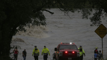 Donald Trump anunță că va merge în Texas vineri după inundațiile violente