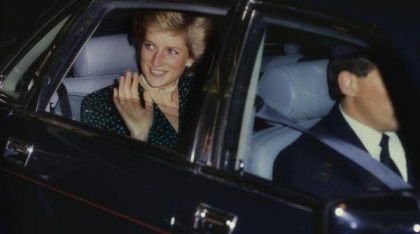 Capsula timpului sigilată de Prințesa Diana a fost deschisă după 34 de ani. Obiectele care au fost găsite înăuntru