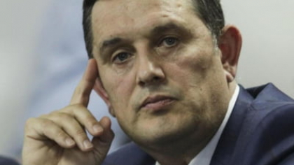 Gheorghe Piperea, despre clipul în care „un derbedeu s-a luat de un biet lucrător”: Nu vi se pare nimic suspect aici?
