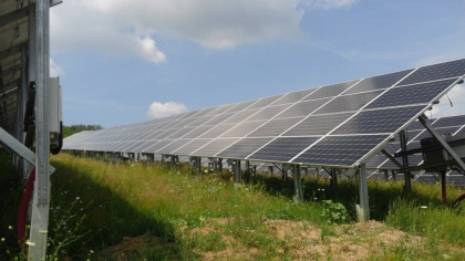 Parc fotovoltaic de 21 milioane de lei în Estul României. Va fi amenajat în locul unei foste gropi de gunoi