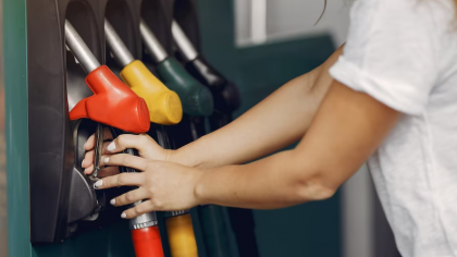 Noi scumpiri la carburanți: motorina și benzina standard s-au majorat ușor