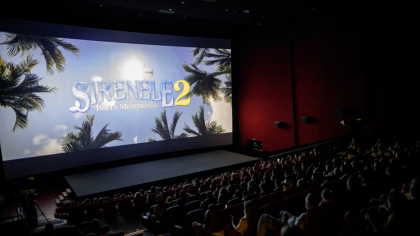 „Sirenele 2” face valuri în box office! E pe primul loc în România