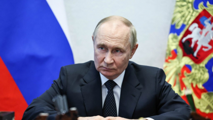 Putin recunoaște că rușii sunt de vină pentru prăbușirea avionului azer de pasageri