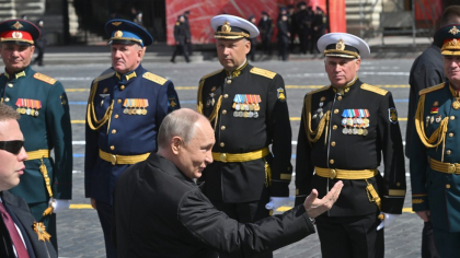 Rușii trăiesc ca în perioada sovietică de Ziua Victoriei. 13 milioane de oameni afectați de parada lui Vladimir Putin