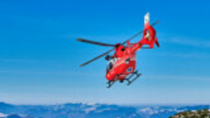 Mai multe persoane au fost salvate de salvamontiști în ultimele 24 de ore. Una a fost găsită decedată pe munte