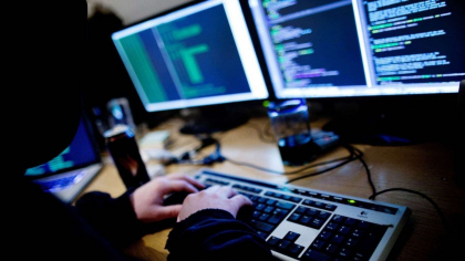 Atacul cibernetic asupra aeroporturilor europene a fost coordonat de un „terț”