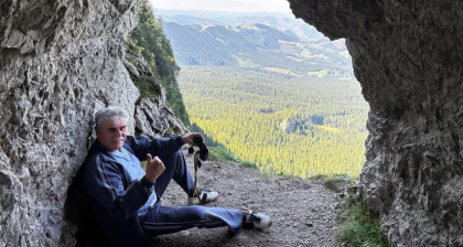Tunelul misterios din munții Retezat. A fost săpat de austrieci în urmă cu 100 de ani și are două ieșiri: „Superbă priveliște!”