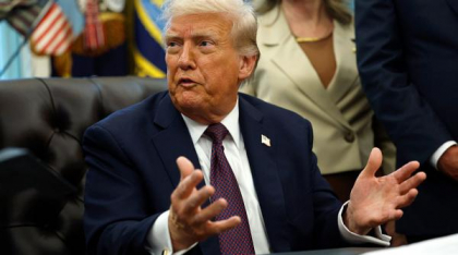 Misterioasa scrisoare a lui Donald Trump pentru Karol Nawrocki. N-a ajuns în Polonia și nimeni nu știe nici ce scrie în ea, nici unde e