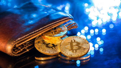 Bitcoin, aproape de un nou record istoric. Cum stau alte criptomonede
