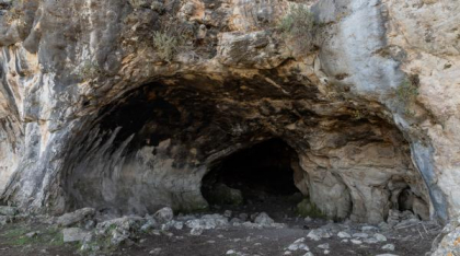 Un copil descoperit în cel mai vechi sit funerar era un hibrid între Neanderthal și Homo sapiens