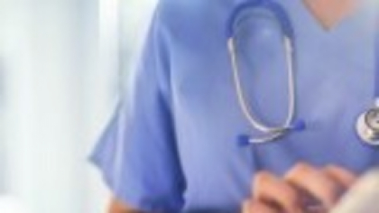 Românii cu venituri mici și bolnavii cronici nu vor mai plăti contribuția la sănătate. Medicii care chiulesc vor fi taxați