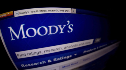 Costurile de împrumut ale SUA explodează după retrogradarea Moody’s. „SUA nu ar trebui să mai considere natural faptul că se pot finanţa la costuri mici”