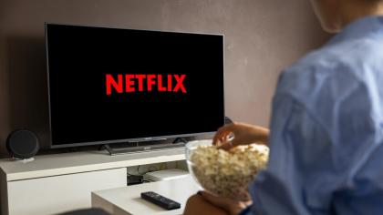 Serialul de pe NETFLIX care a rupt topurile! Românii îl urmăresc cu sufletul la gură