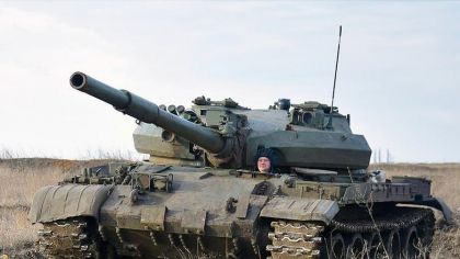 Rusia a ajuns la fundul sacului. Refoloseşte tancuri depăşite de tip T-62 în războiul din Ucraina