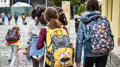 Carduri educaţionale de 500 de lei pentru anul şcolar 2025-2026. Data limită până la care se depun cererile VEZI MODEL