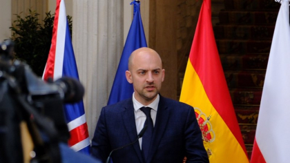 Franța anunță că „vor fi expulzați diplomați algerieni”, ca răspuns la anunțul expulzării a 15 funcționari francezi