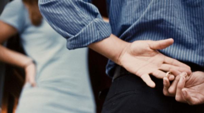 Medic din Bacău acuzat de bigamie: a făcut nuntă deși era deja căsătorit. Cum a explicat asta familiei și ce s-a întâmplat în final