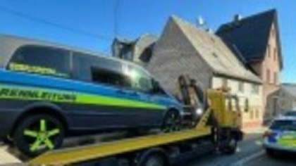 Un șofer român de TIR a condus fără pauză trei săptămâni, de frică să nu-și piardă locul de muncă. Poliția germană nu l-a crezut