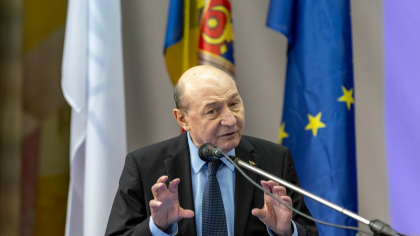 Mesajul lui Traian Băsescu pentru diaspora: „Şi românii rămaşi acasă vor să trăiască la fel ca cei aflaţi în Occident. Dar nu în altă ţară”