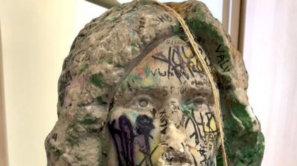 A fost găsit bustul lui Jim Morrison, furat de pe mormântul său acum 30 de ani