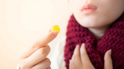 Medicamentele populare care „sug” vitaminele din corp. Mulți români le iau când se confruntă cu aceste două probleme