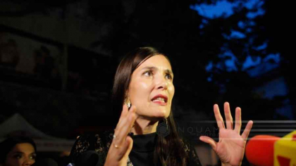 Clotilde Armand a încurcat sediul de campanie