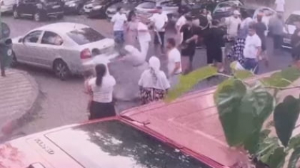 Mai multe persoane arestate preventiv și amenzi de 17.000 de lei, după scandalul din fața Spitalului Universitar din București VIDEO