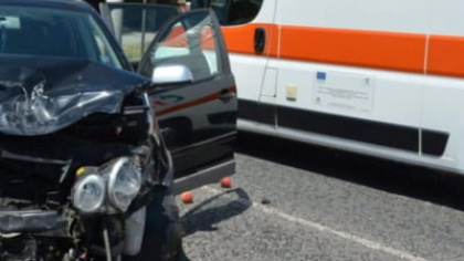 Trei mașini înmatriculate în România, implicate într-un grav accident în Bulgaria. Potrivit presei, doi oameni au murit