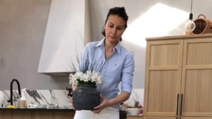 Românca care a decis să-și construiască de la zero o casa de vis, într-o pădure din Polonia. „În fiecare zi descopăr ceva care îmi place aici”