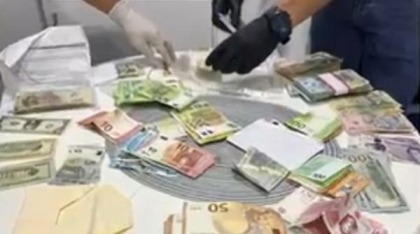 Managerul indian al Spitalului de Urgenţă Caransebeș, reţinut pentru 24 de ore. Anchetatorii au găsit mormane de bani acasă la el