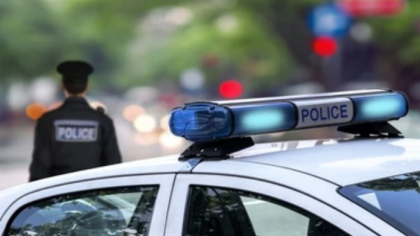 Ciocniri între poliția sârbă și migranți, la granița cu Croația. O persoană a decedat