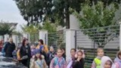 Cum au reușit trei școli din Târgu Mureș să reducă aglomerația dimineața. Ideea, inspirată de la școlile din Danemarca