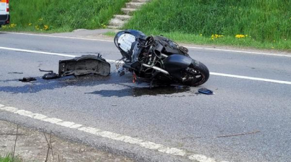 Accident grav între o mașină și o motocicletă pe DN15E, în Dâmbovița
