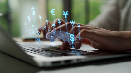 Euro digital împarte Bruxelles-ul în două tabere. Eurodeputații se tem că ar putea fi folosit pentru supravegherea tranzacțiilor